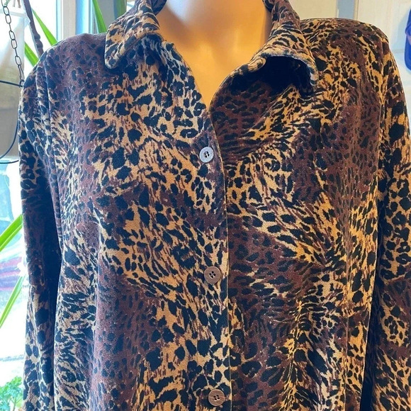 Vintage Leopard Print Soft Cozy Button Down Velvet Shirt Women Plus Size 1X - Picture 5 of 6